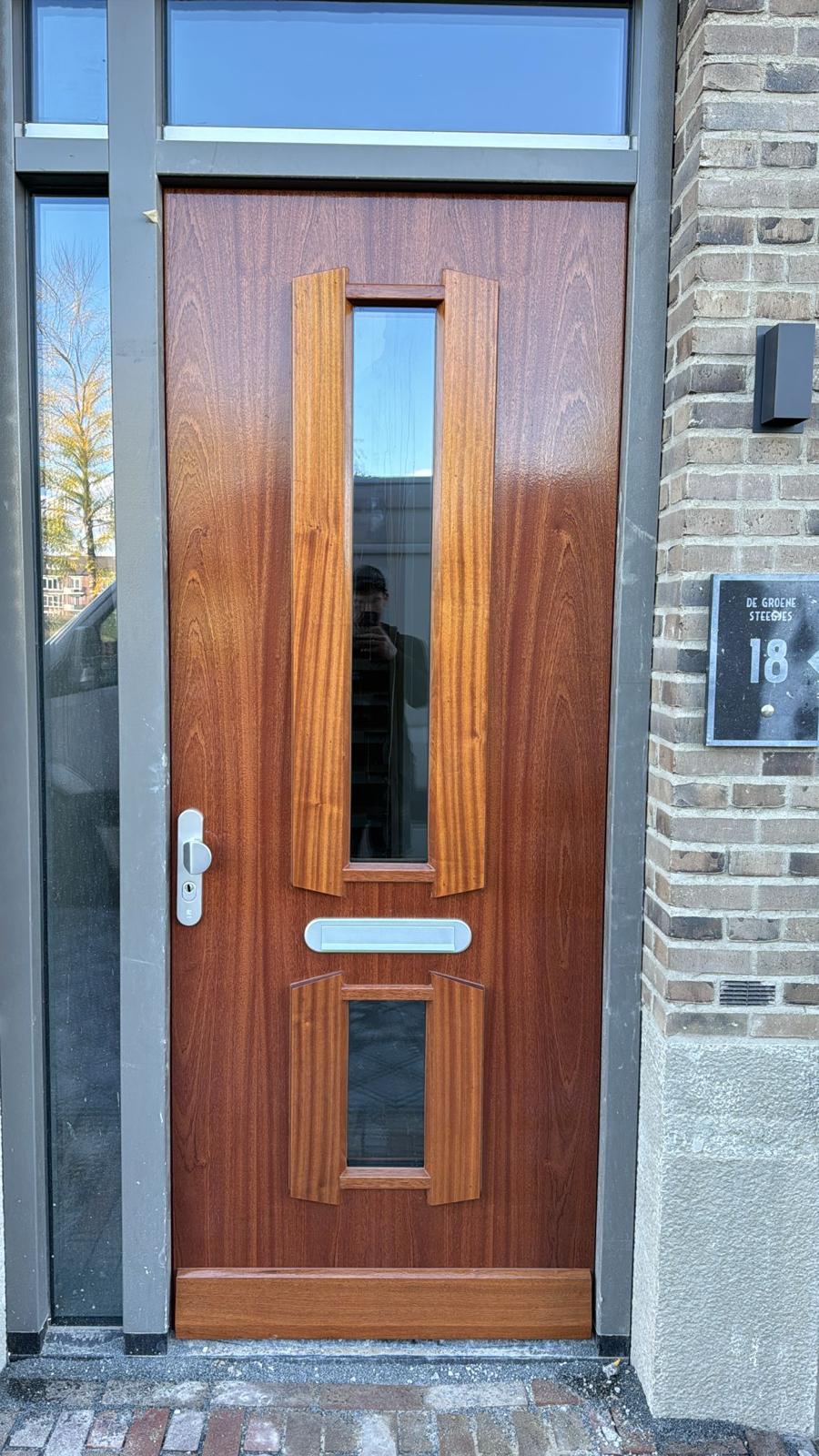 Project 12 door Deurenbazen